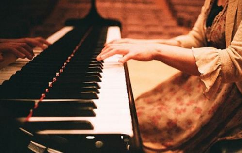 鋼琴是否需要蓋琴罩？科學(xué)使用指南